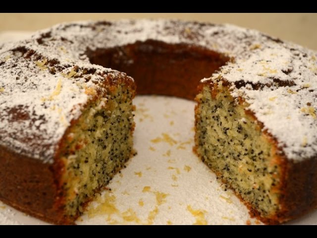 Bolo de Limão Siciliano e Sementas de Papoula